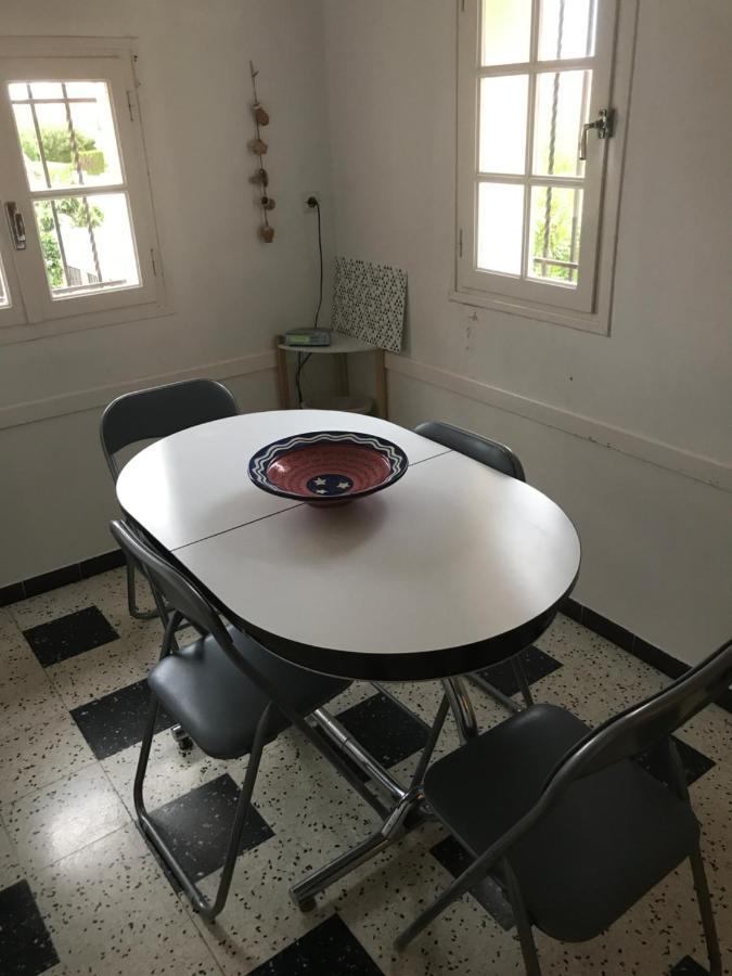 Meuble Trois Etoiles Au Premier Etage D'Une Maison Typique Saint-Cyprien  Exterior foto
