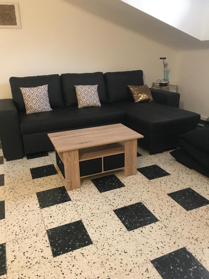 Meuble Trois Etoiles Au Premier Etage D'Une Maison Typique Saint-Cyprien  Exterior foto